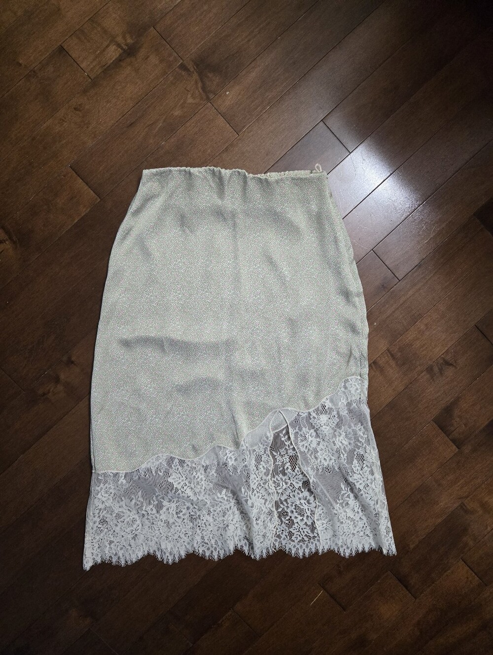 aritzia wilfred sonnet skirt